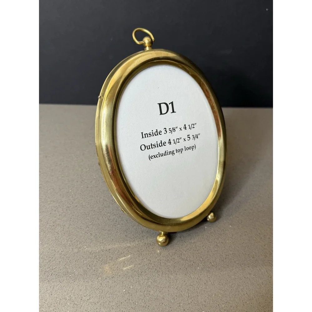 Vintage Oval MCM Brass Metal Picture Frame Gold Tone w/ Ball Feet 3.6 x 4.5 GUC